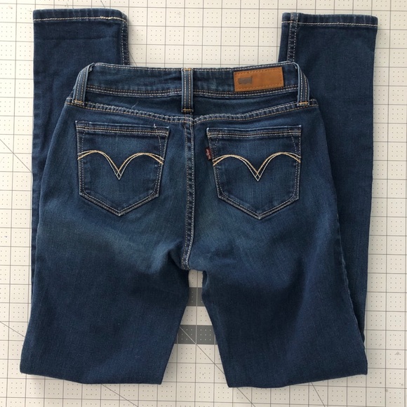 Jeans - Picture 2 of 3